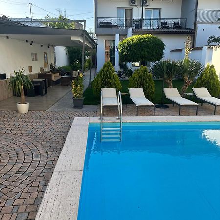 Garden Lounge Hotel Erywań Zewnętrze zdjęcie