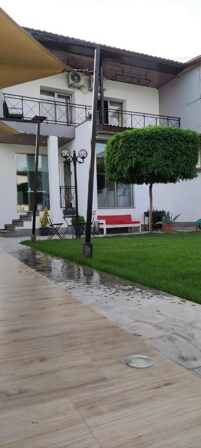Garden Lounge Hotel Erywań Zewnętrze zdjęcie