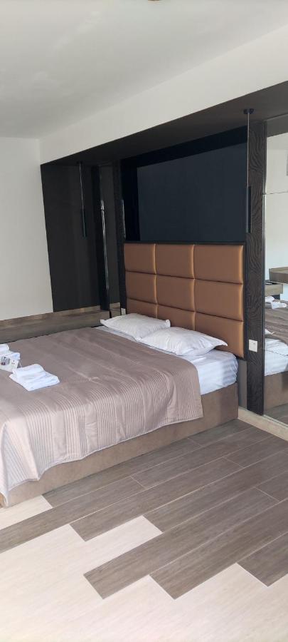 Garden Lounge Hotel Erywań Zewnętrze zdjęcie