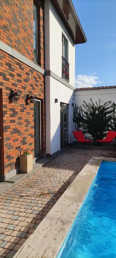 Garden Lounge Hotel Erywań Zewnętrze zdjęcie