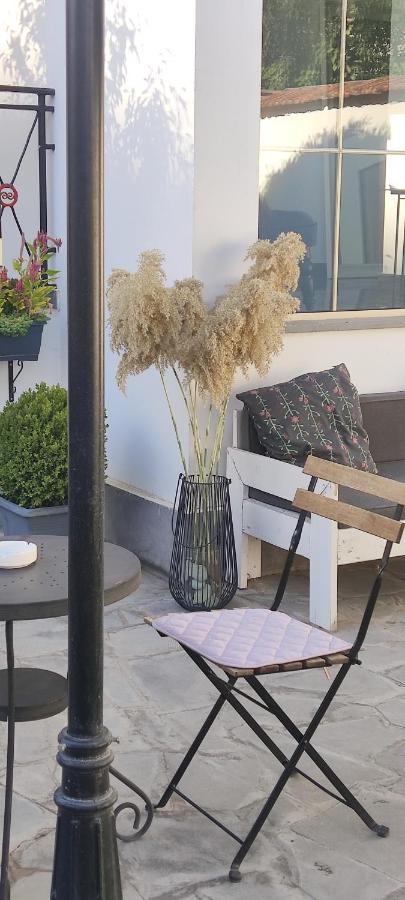 Garden Lounge Hotel Erywań Zewnętrze zdjęcie