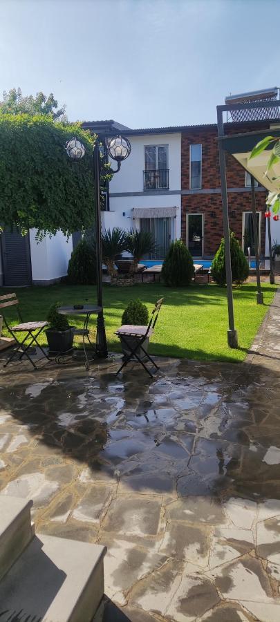 Garden Lounge Hotel Erywań Zewnętrze zdjęcie
